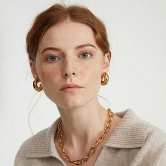 18k Gold Plated Gold Chunky Hoop Earrings - Picture 5 of 7